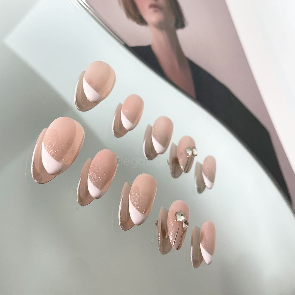 Pure / ناصع