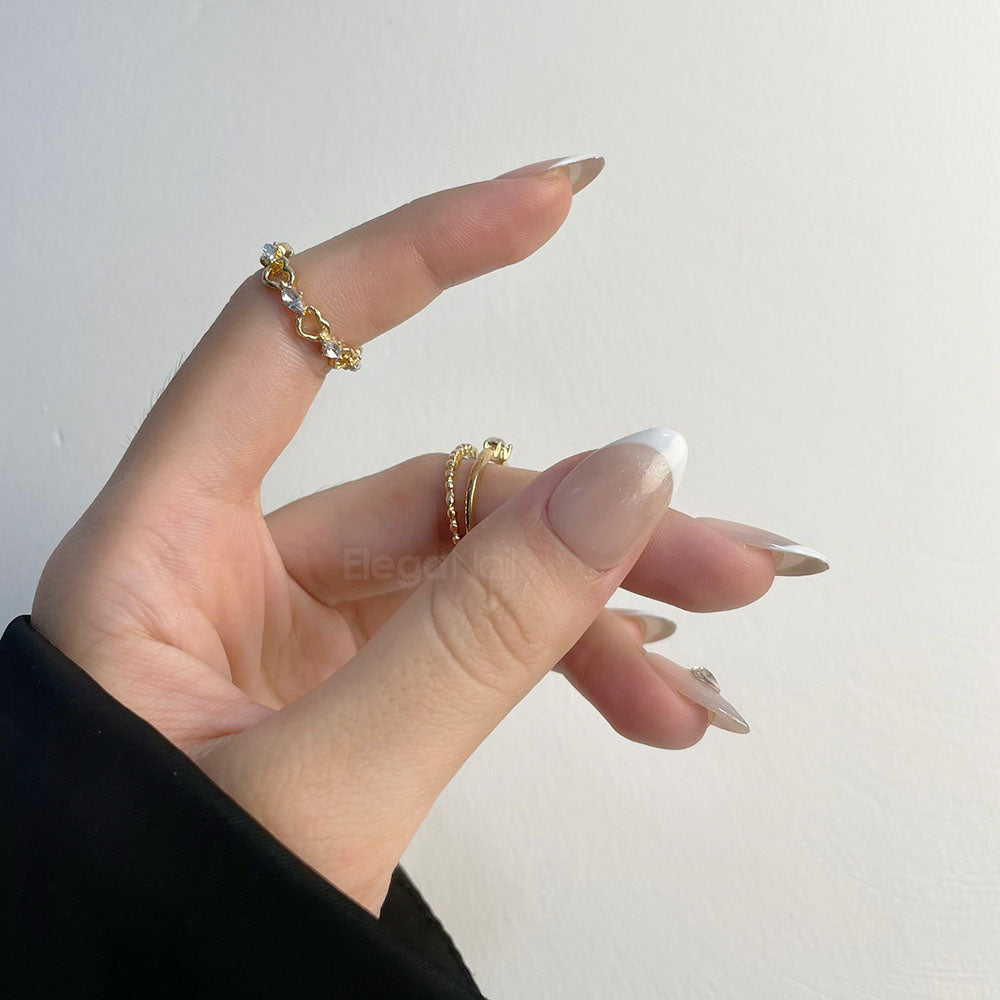 Pure / ناصع