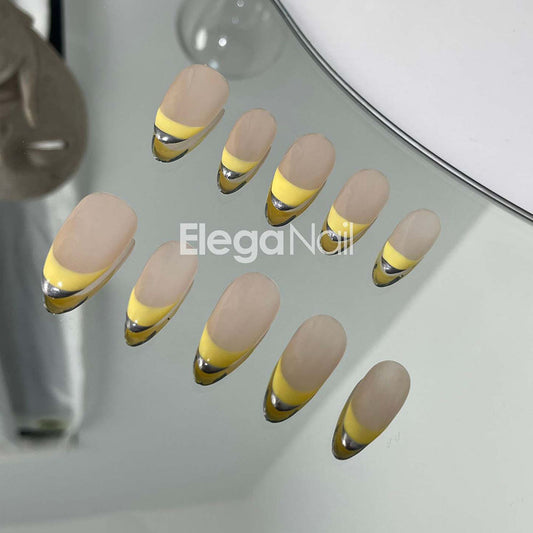 Belle / بيلي