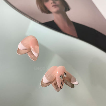 Pure / ناصع