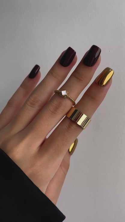 Dark gold /ذهب الظلام